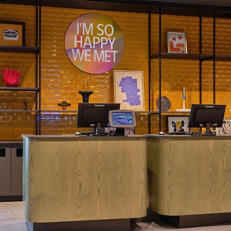 Alt Hotel Calgary University District Екстериор снимка