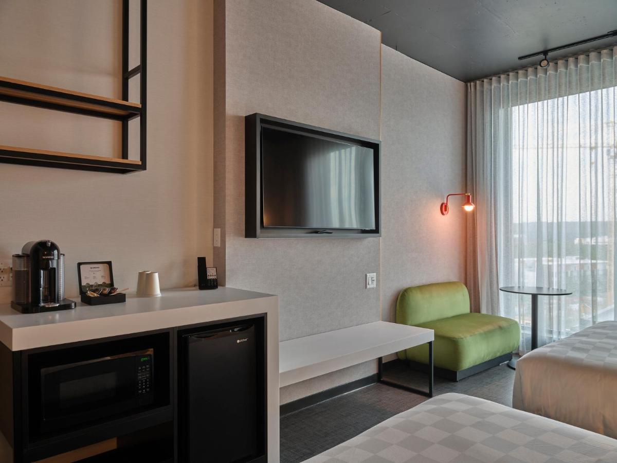 Alt Hotel Calgary University District Екстериор снимка
