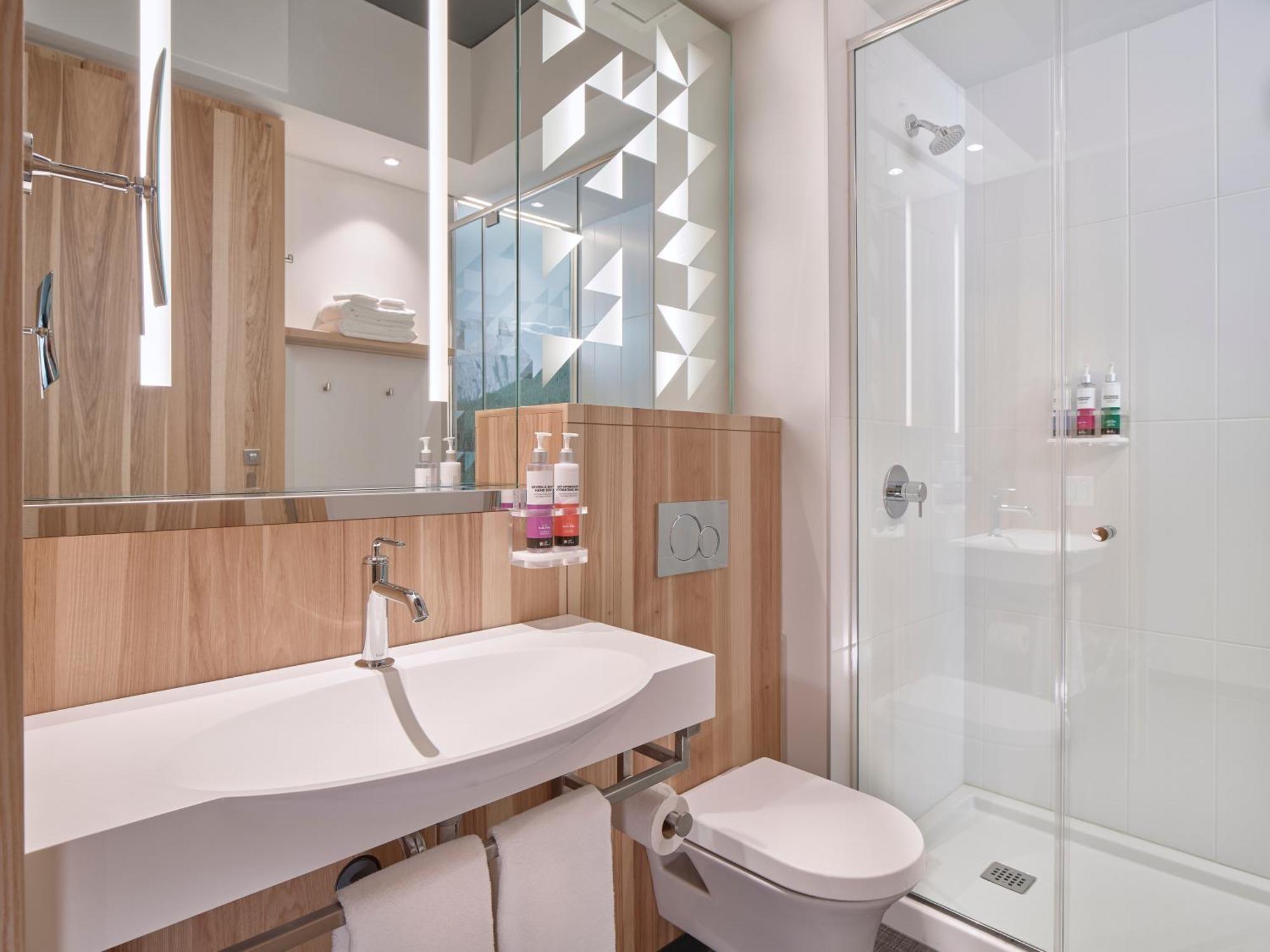 Alt Hotel Calgary University District Екстериор снимка