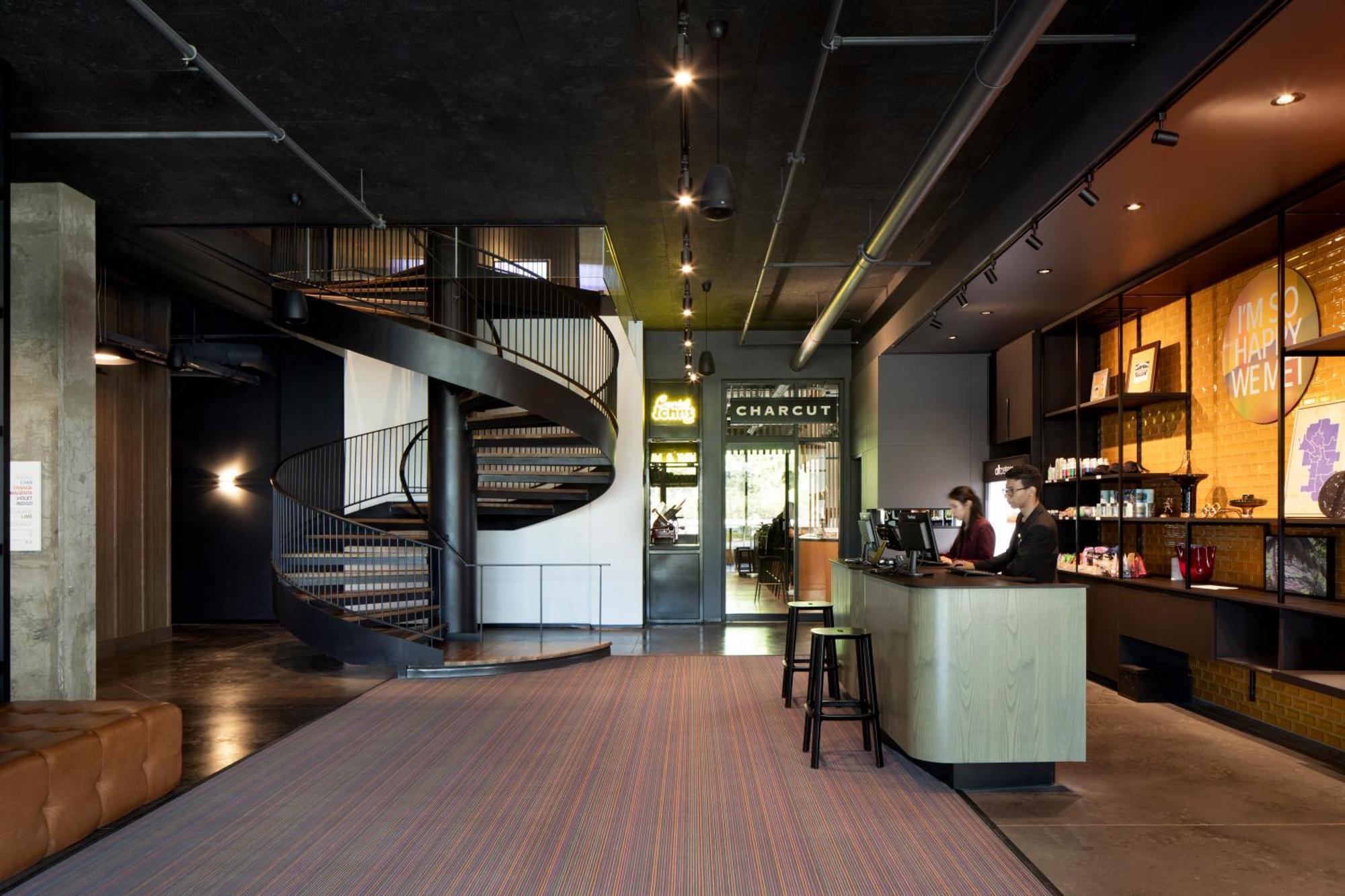 Alt Hotel Calgary University District Екстериор снимка